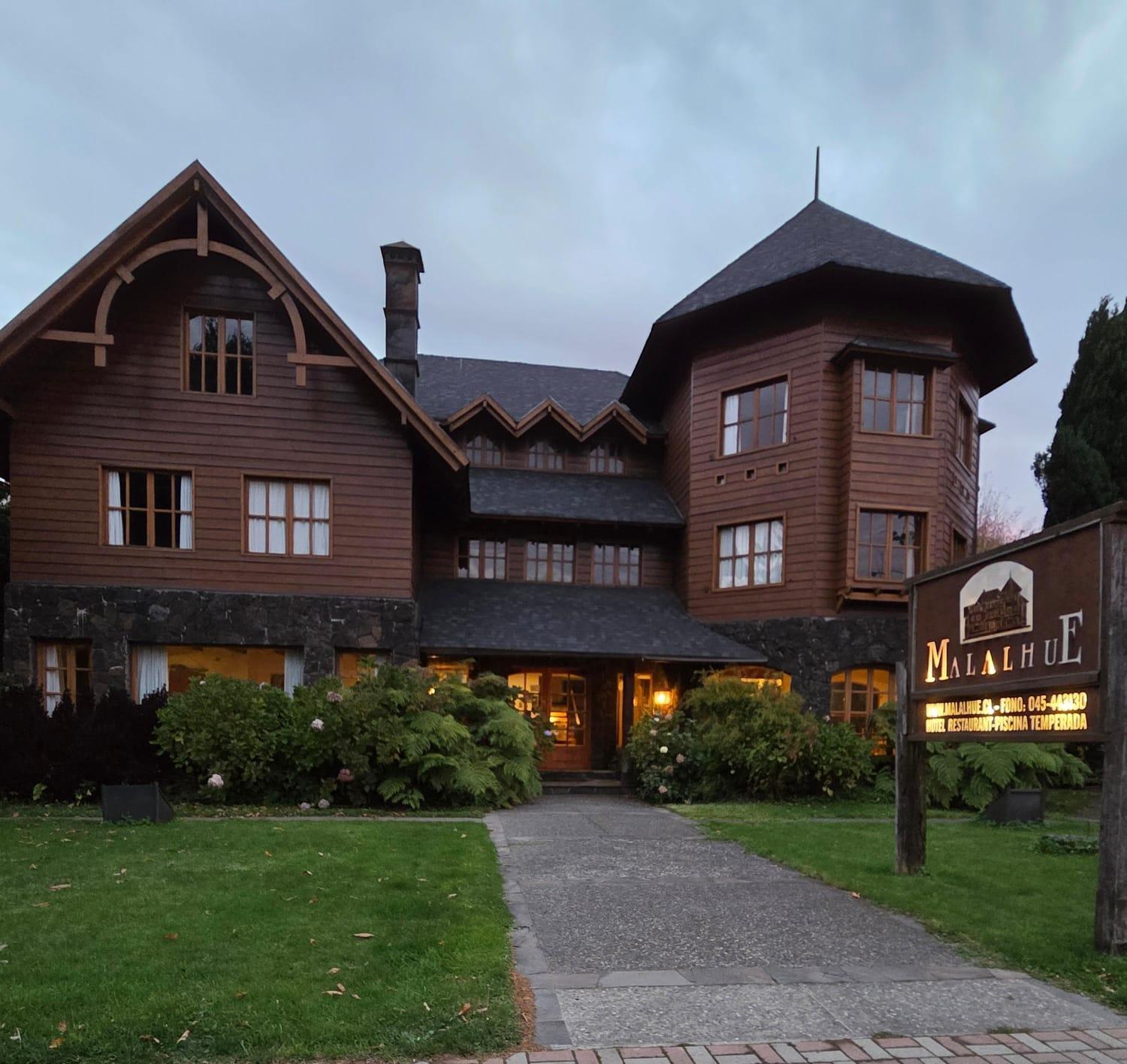 Hotel Malalhue Pucon Exterior photo