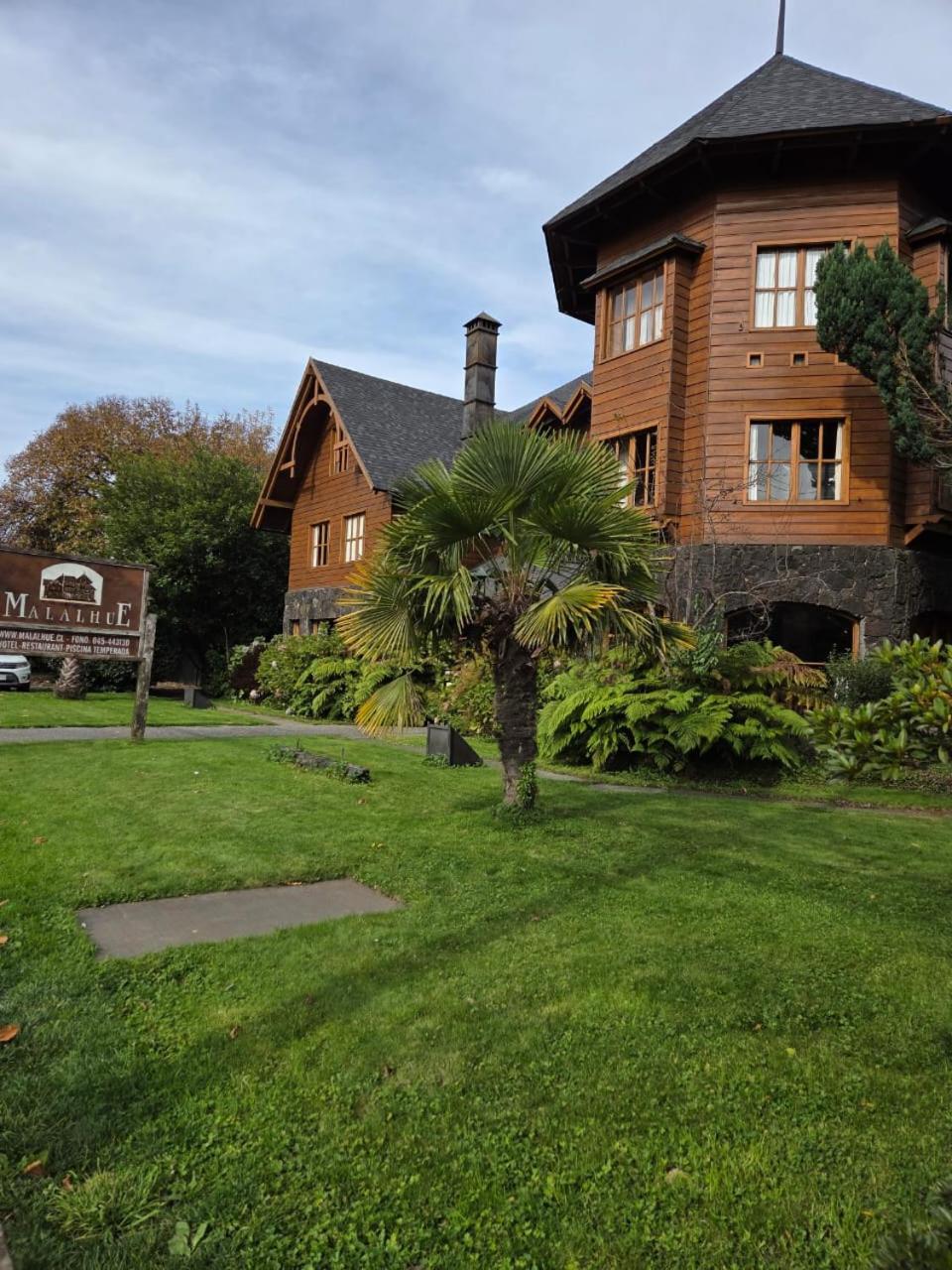 Hotel Malalhue Pucon Exterior photo
